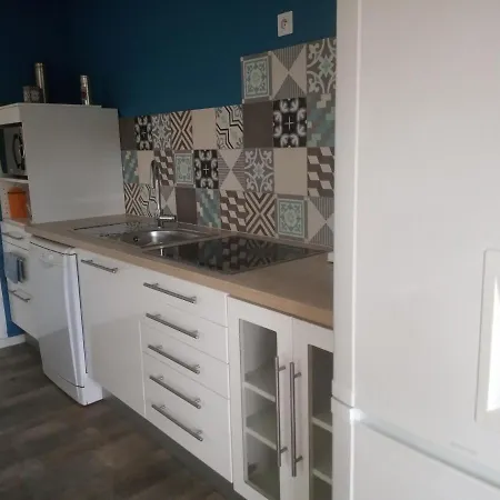 Casa Fiume - 6 Couchages Terrasse-plages-parking Aise -3 Ad 2 Enft 1 Bb ツーロン
