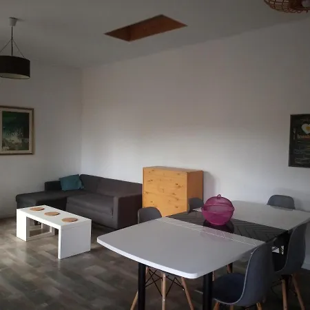 Casa Fiume - 6 Couchages Terrasse-plages-parking Aise -3 Ad 2 Enft 1 Bb * ツーロン